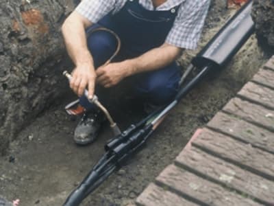 1 kV Plastik-Kauçuk İzoleli Kablodan Yağlı Kabloya Geçiş için Isı Büzüşmeli Kablo Eki - Bekel Enerji