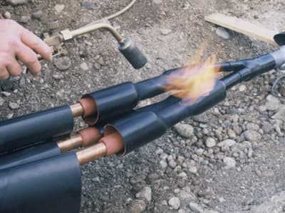 17.5 kV’a Kadar MIND Yağlı Kablodan Plastik İzoleli Kabloya Geçiş için Isı Büzüşmeli Kablo Eki - Bekel Enerji